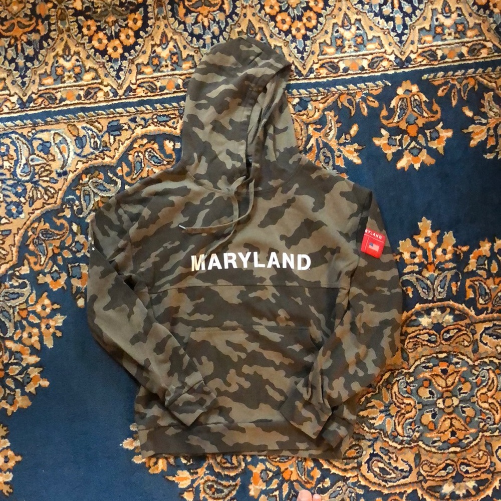 Lightly worn Under Armour Hoodie